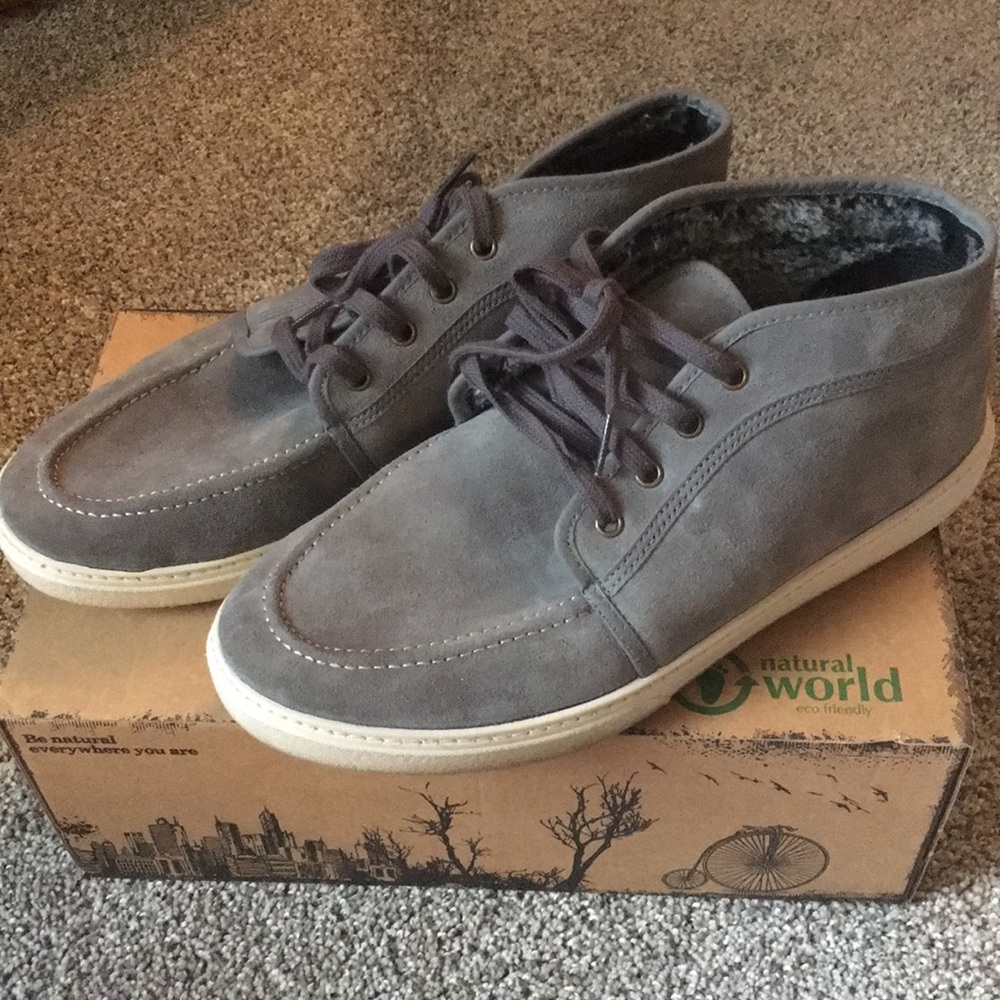 Men’s Grey Suede Size 11